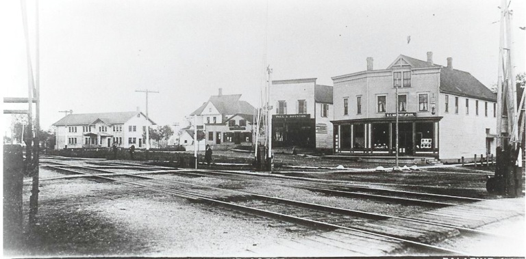railroad avenue figures